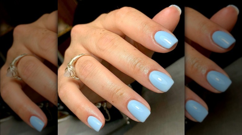 baby blue nails