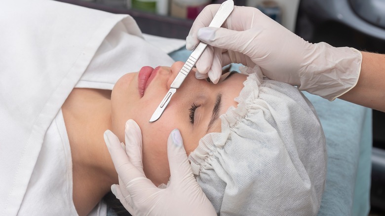 professional dermaplaning