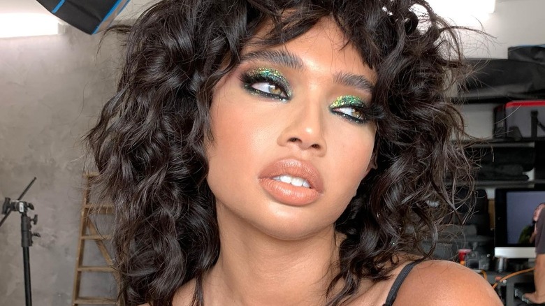 Green disco makeup