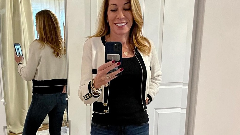 Tank top and cardigan outfit