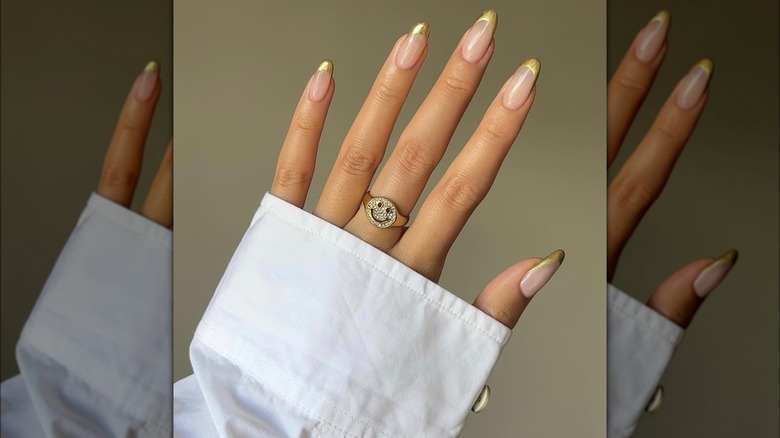 Golden hour nails