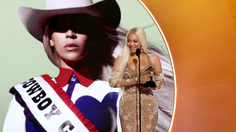Beyoncé accepting a Grammy with 