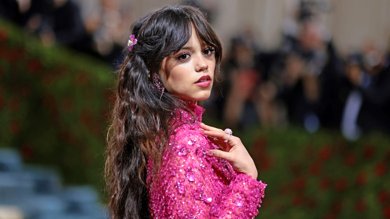 Jenna Ortega hot pink Met Gala