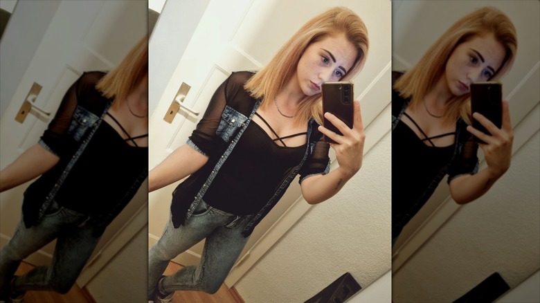 Outfit with denim details