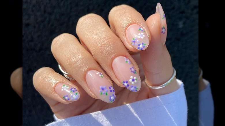 floral nail art