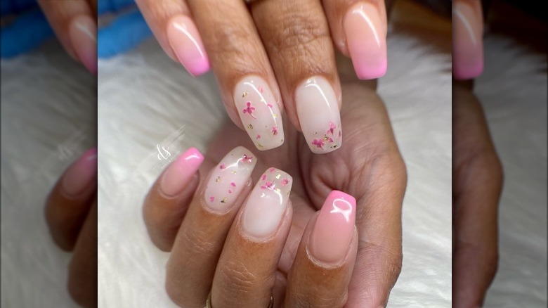 dried flower nail art