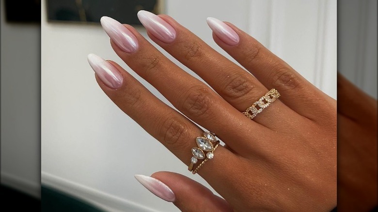ombré pink chrome nails