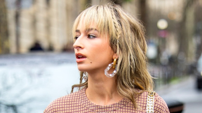Woman with shaggy eyelash bangs