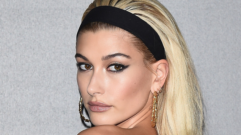 Hailey Bieber wearing headband