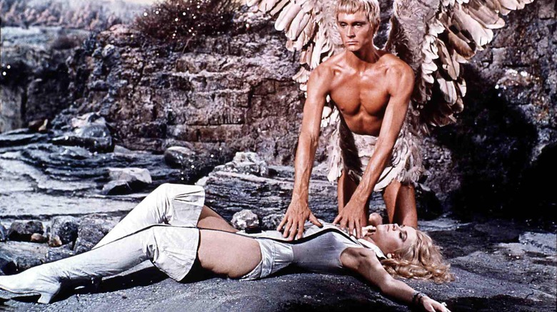 Stlll of Jane Fonda in "Barbarella" alongside John Philip Law as Pygar