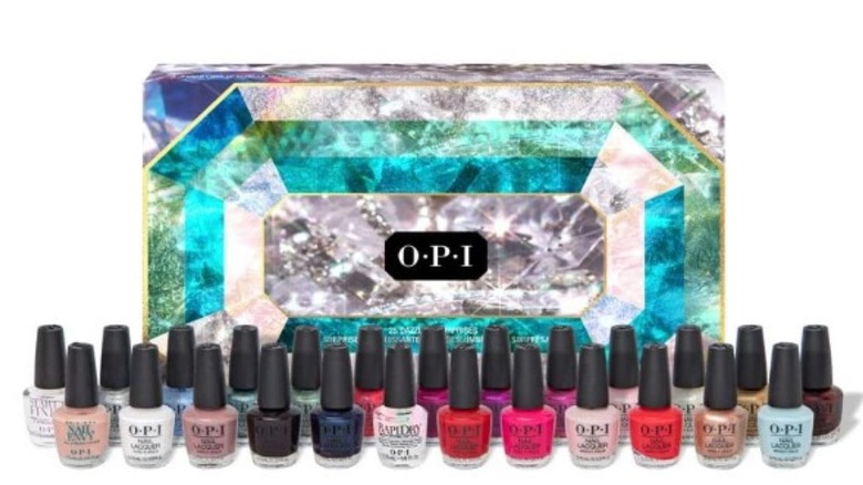 OPI Nail Lacquer Mini 25 Piece Advent Calendar