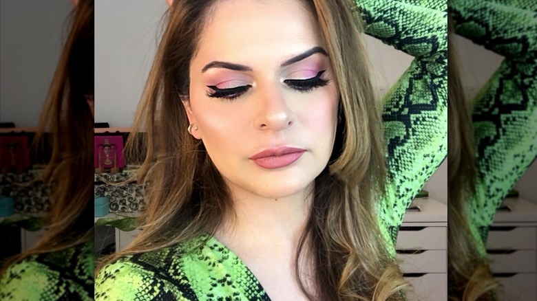 Instagram user @afifa.aadil