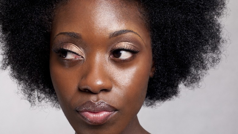 Woman wearing neutral eyeshadow 