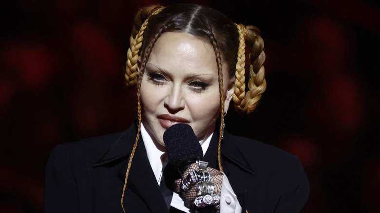 Madonna's at the 2023 Grammys with her face still swollen from plastic surgery
