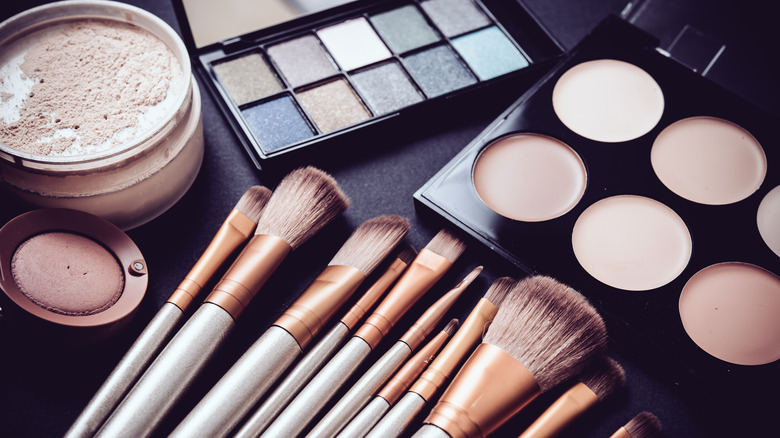 Makeup palettes and brushes