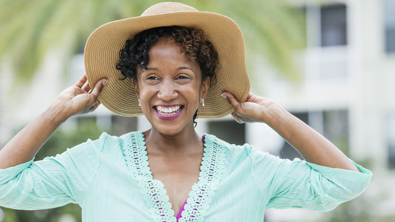 Beach hat selfie