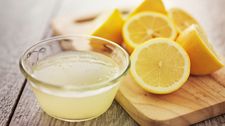 Freshly squeezed lemon juice