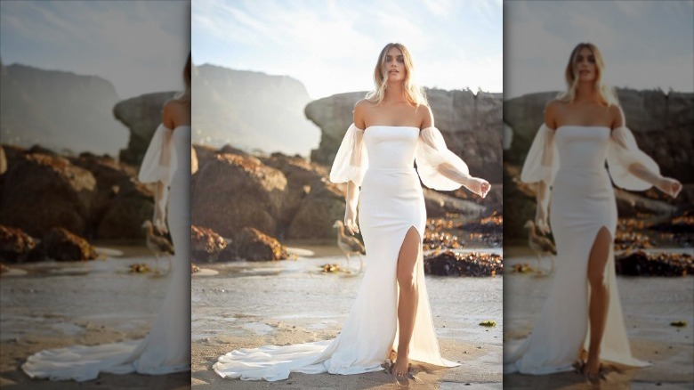 Wedding dress tulle sleeves