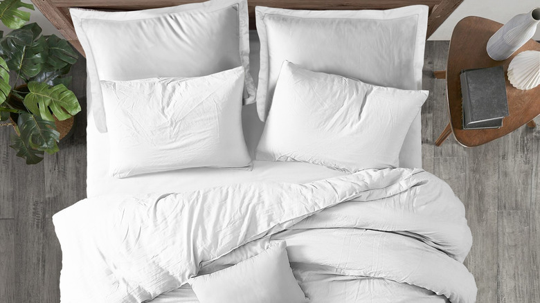 White bedsheets and pillows
