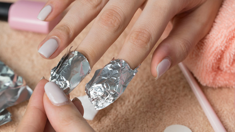foil on nails during removal