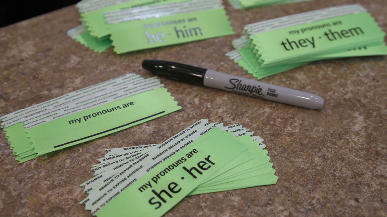 gender pronouns on labels