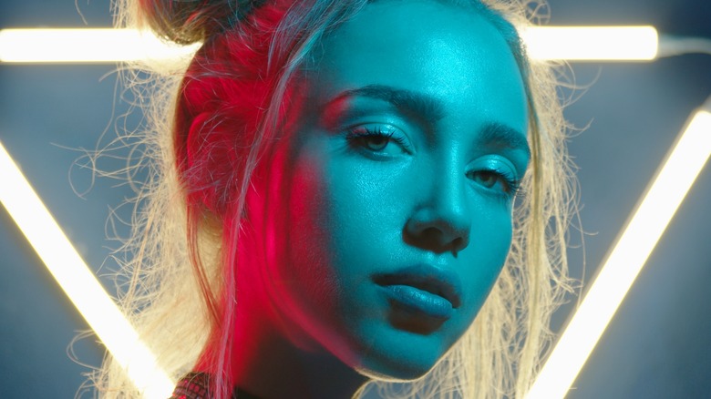 Marinated makeup look