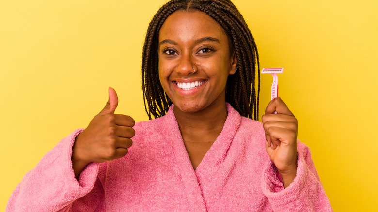 Razor passes woman's inspection 