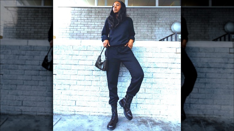 joggers with chunky  boots