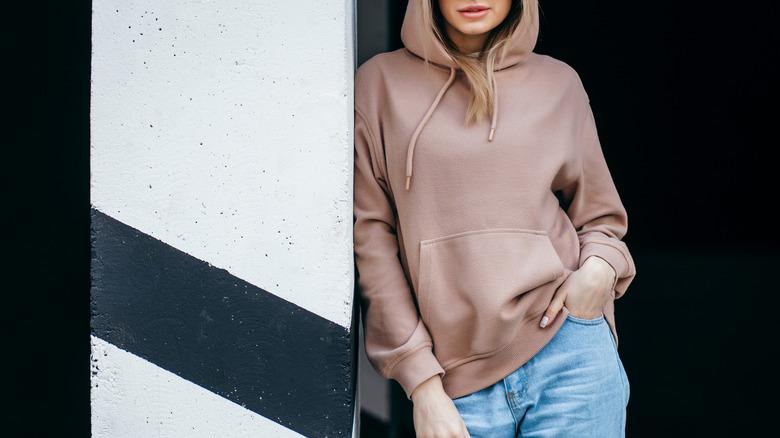 Oversized hoodie with jeans