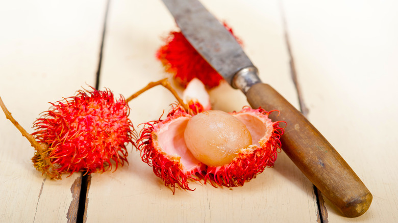 Peeled Rambutan fruits