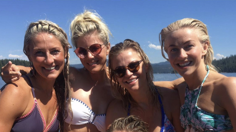 Julianne Hough on the beach with her sisters Sharee, Marabeth, and Katherine