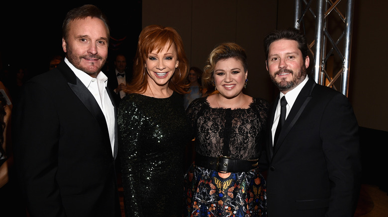 Reba McEntire, Narvel Blackstock, Kelly Clarkson, and Brandon Blackstock