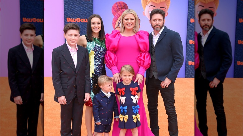 Kelly Clarkson and Brandon Blackstock with their children
