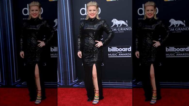 Kelly Clarkson attends the Billboard Music Awards in 2019