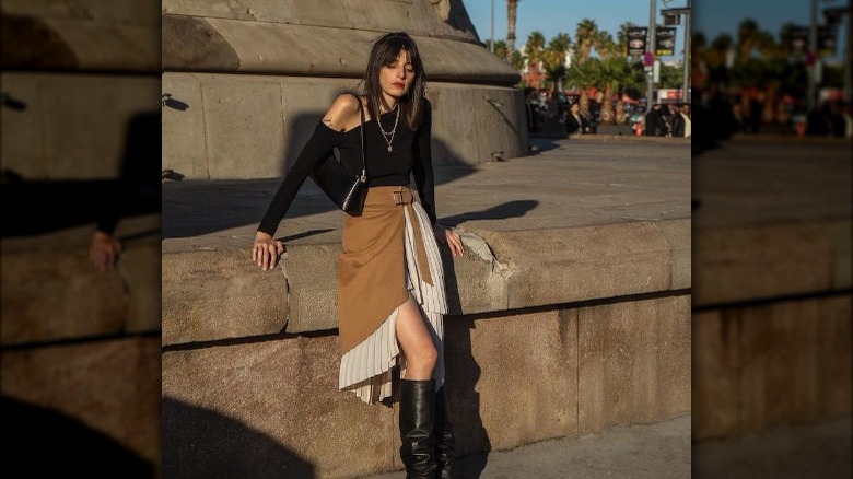 Woman wearing layered skirts. 