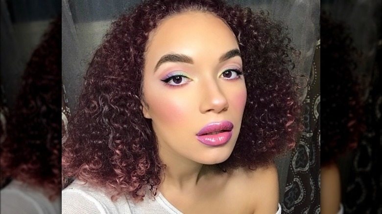 Highlighter above lips