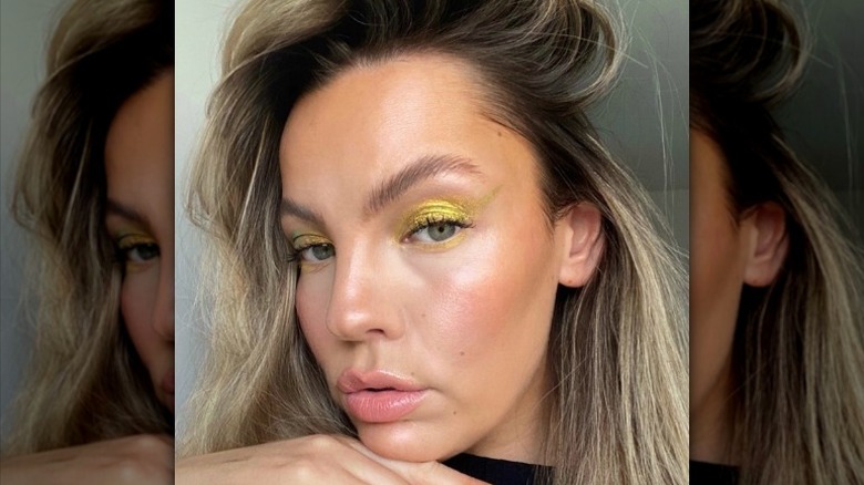 woman with no makeup look