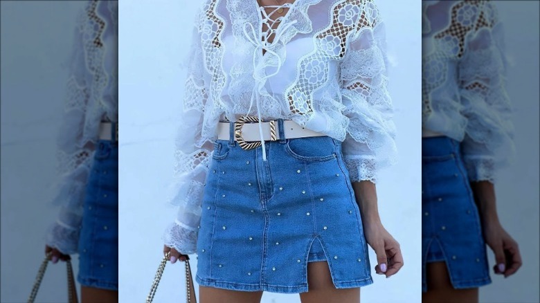 woman wearing denim mini skort
