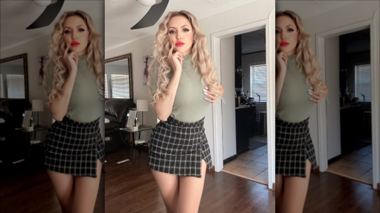 woman wearing plaid skort