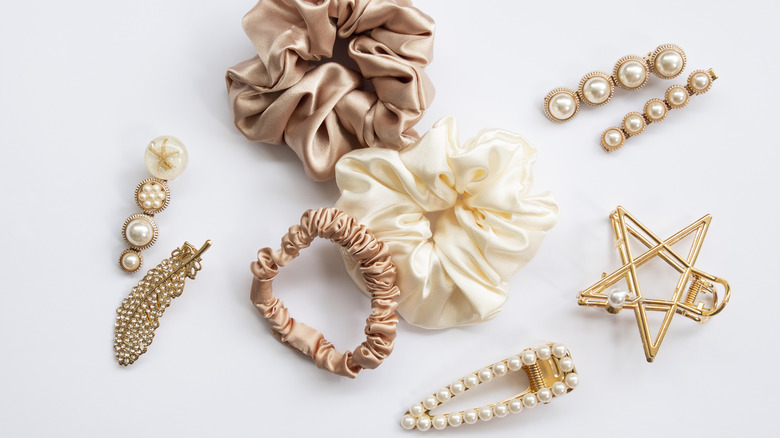 Assorted hair accessories