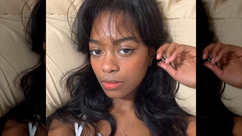 Coquette makeup with shimmer shadow