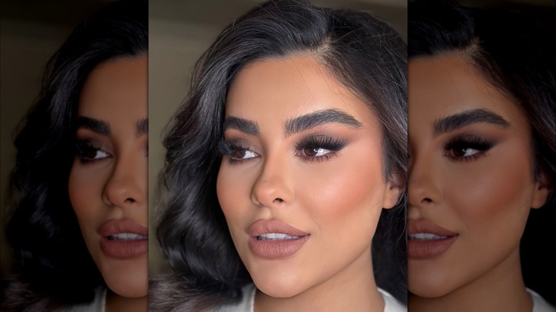 Smokey eyes nude lipstick