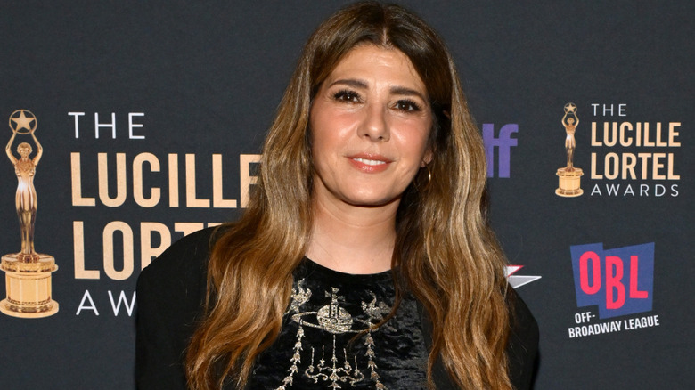 60-year-old Marissa Tomei with great looking hair in a black outfit
