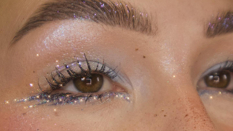 Glitter rainbow eyeliner