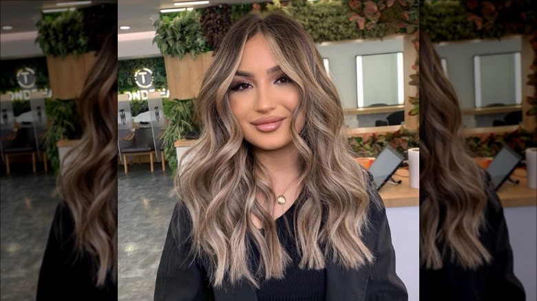 milk tea blond highlights