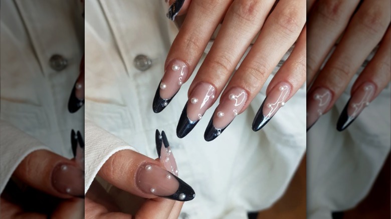 Pearl nails