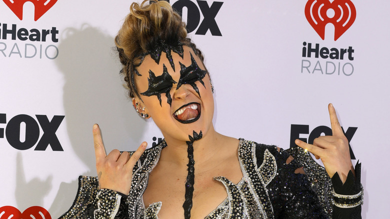 JoJo Siwa at the iHeartRadio Music Awards red carpet.
