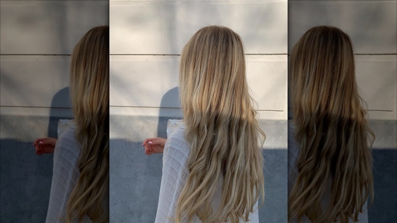 woman with long beach hair