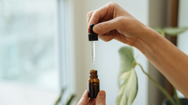 Tincture and dropper