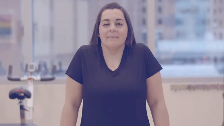 Shoulder roll demonstration 